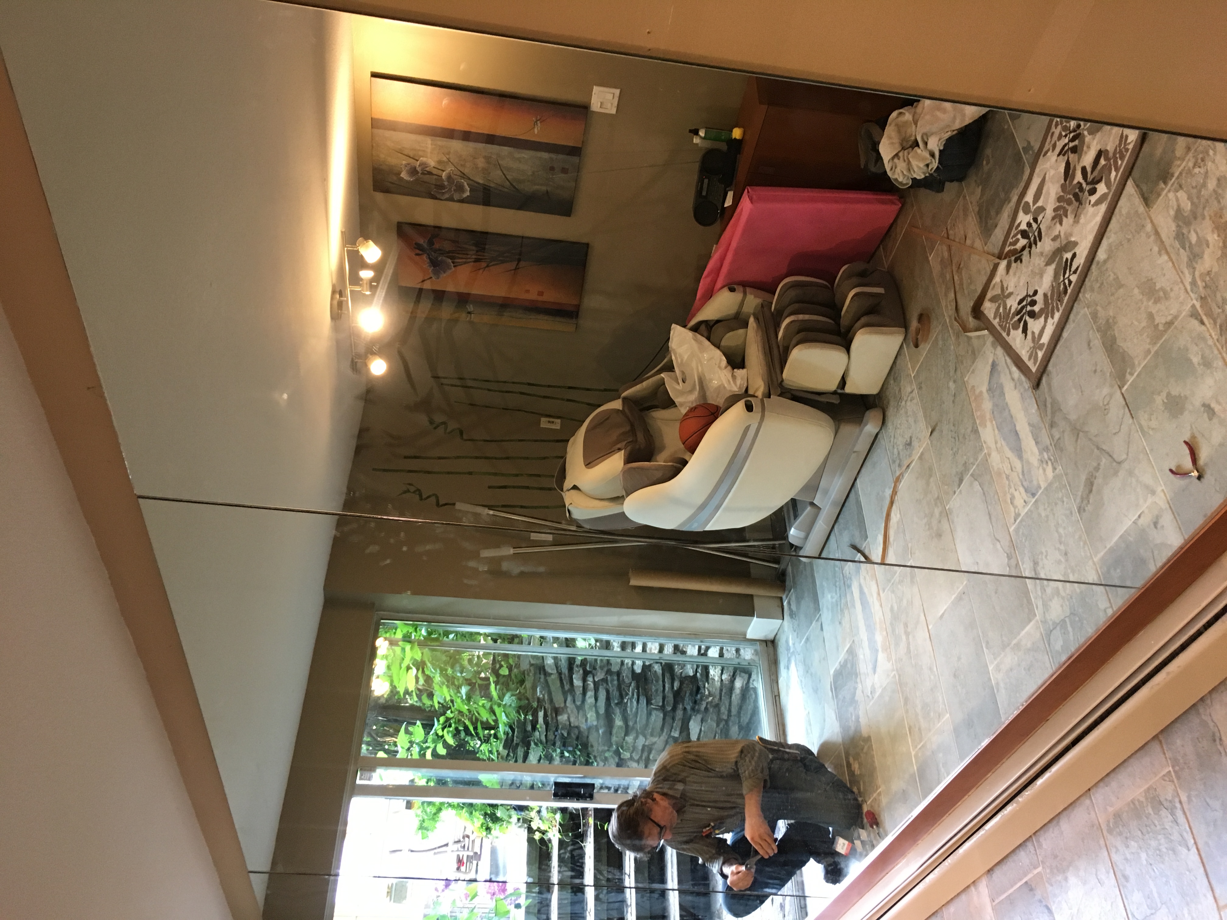 Finishing up on mirror wall